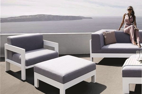 Lyon Outdoor Chair